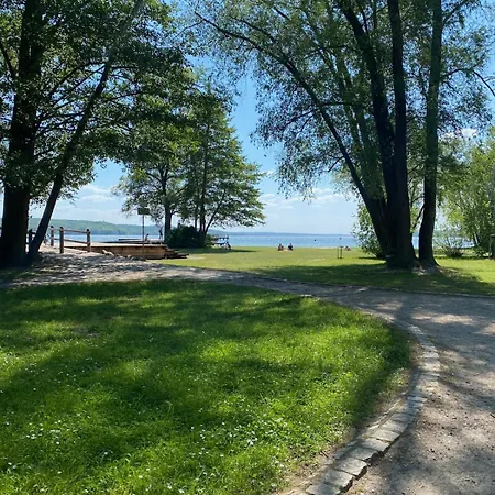 Fewo-broda-dorf Mit Garage -tollensesee Strand- 公寓
